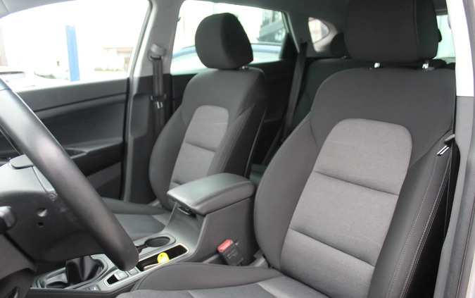 Hyundai Tucson cena 96900 przebieg: 53300, rok produkcji 2019 z Łomża małe 379